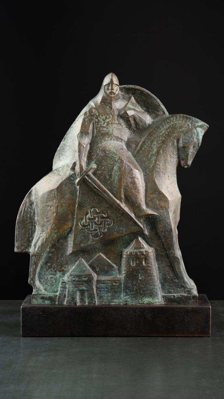 Sculpture “David Gorodensky”, bronze, steel // 13 w x 17.7 h x 5.5 d in // 2017. Artist — Sergei Oganov.