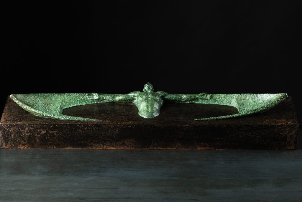Sculpture “Gazing at the Sky”, bronze, steel // 43.3 w x 6.3 h x 10.2 d in // 2025. Artist — Sergei Oganov.