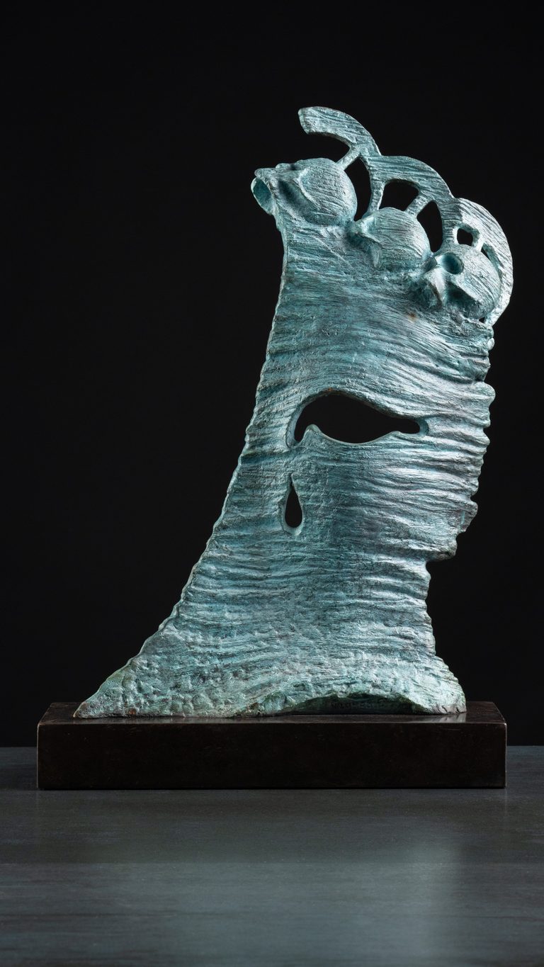 Sculpture “Rook of Heroes”, bronze, steel // 15 w x 22 h x 5.9 d in // 2019. Artist — Sergei Oganov.