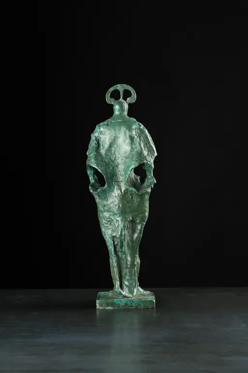 Skulptur „Theseus“, bronze // 20.5 × 7.1 × 4.3 in // 2012. Künstler — Sergei Oganov.